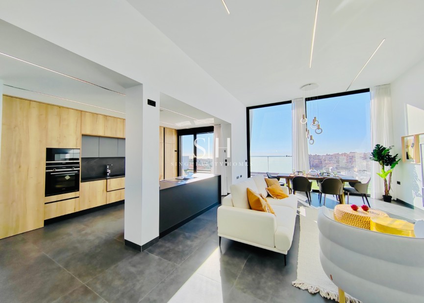 Odsprzedaż - Villa - Orihuela Costa - Los Altos