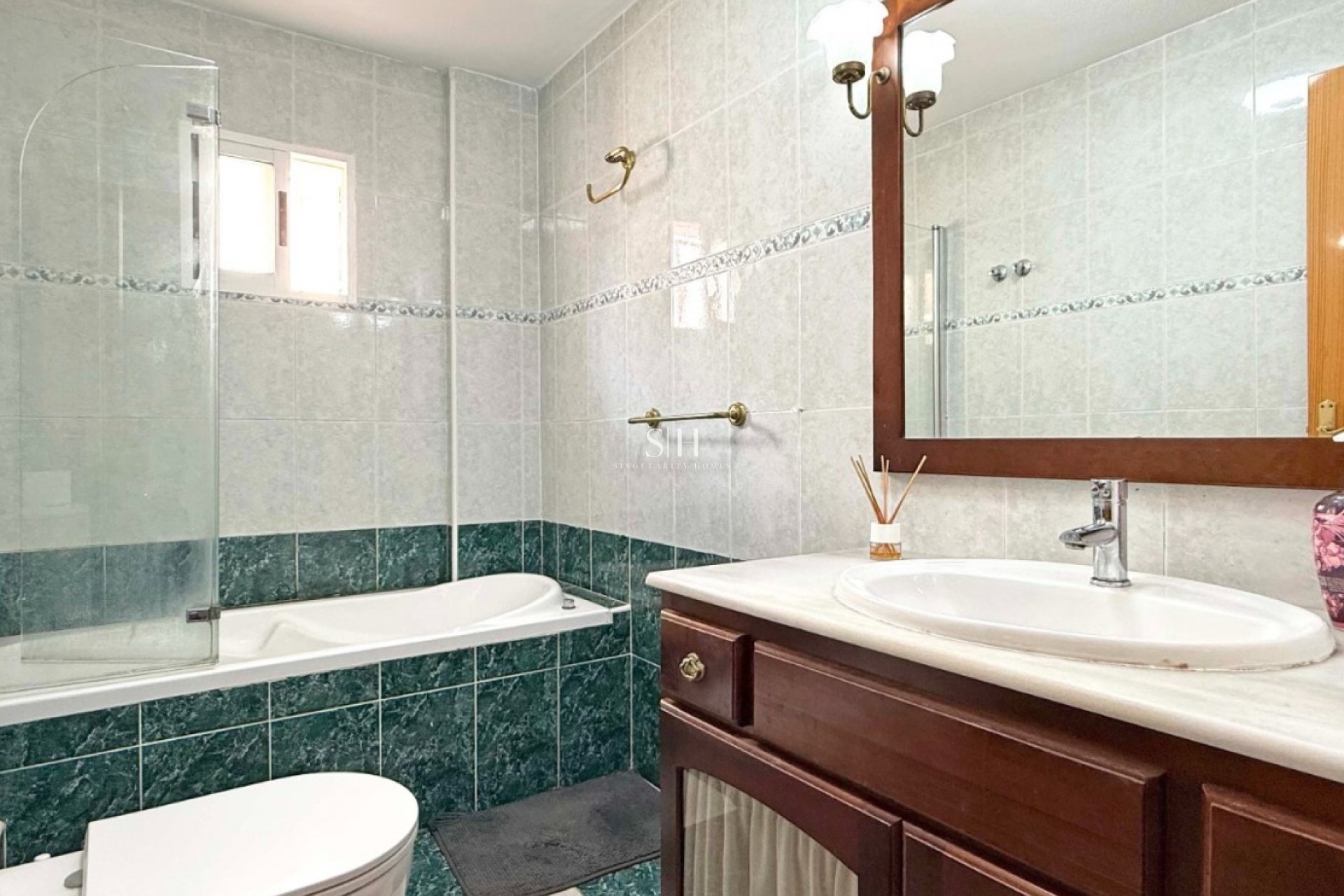 Odsprzedaż - Villa - Orihuela Costa - Los Altos