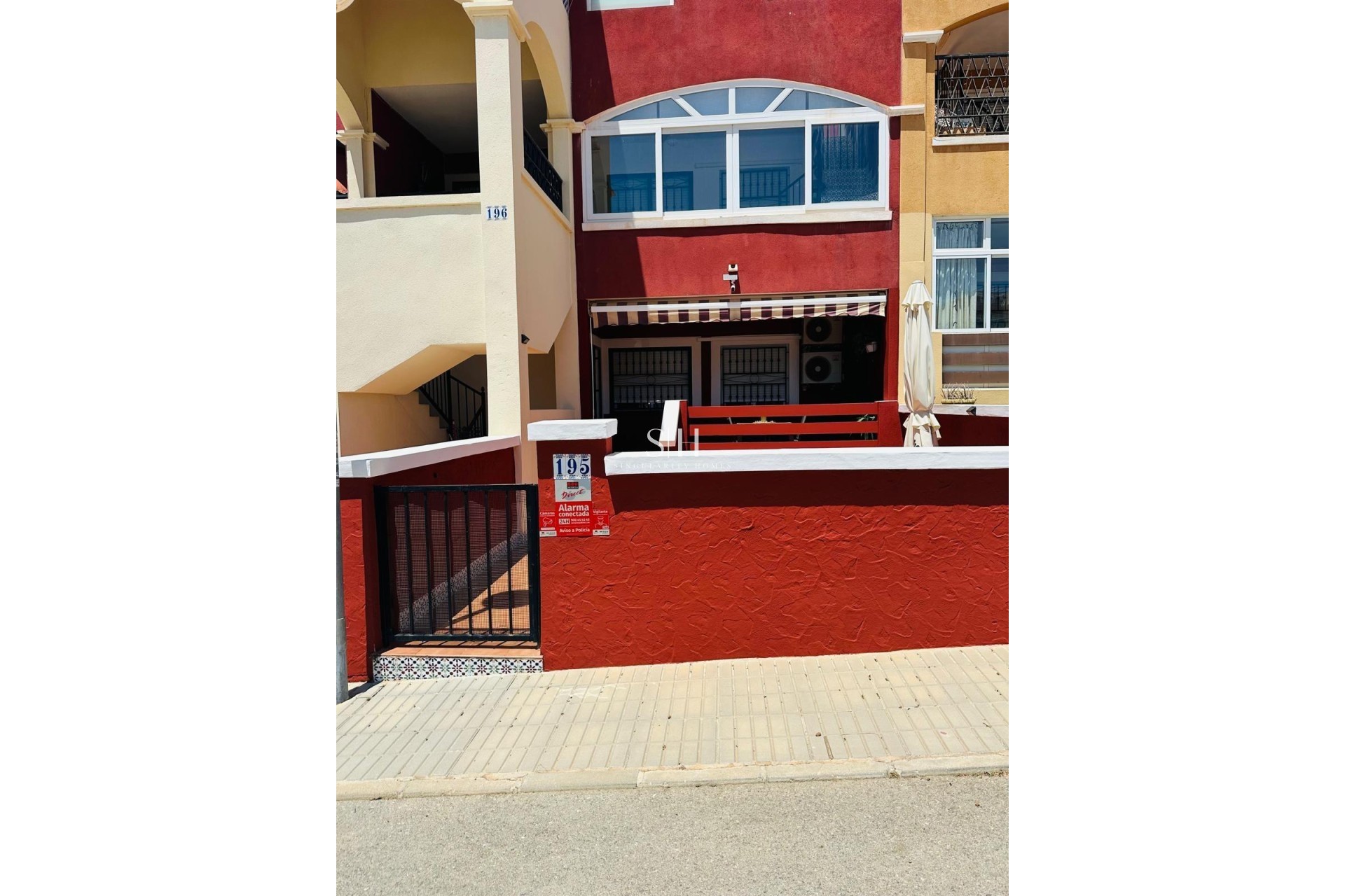 Odsprzedaż - Villa - Orihuela Costa - Los Altos