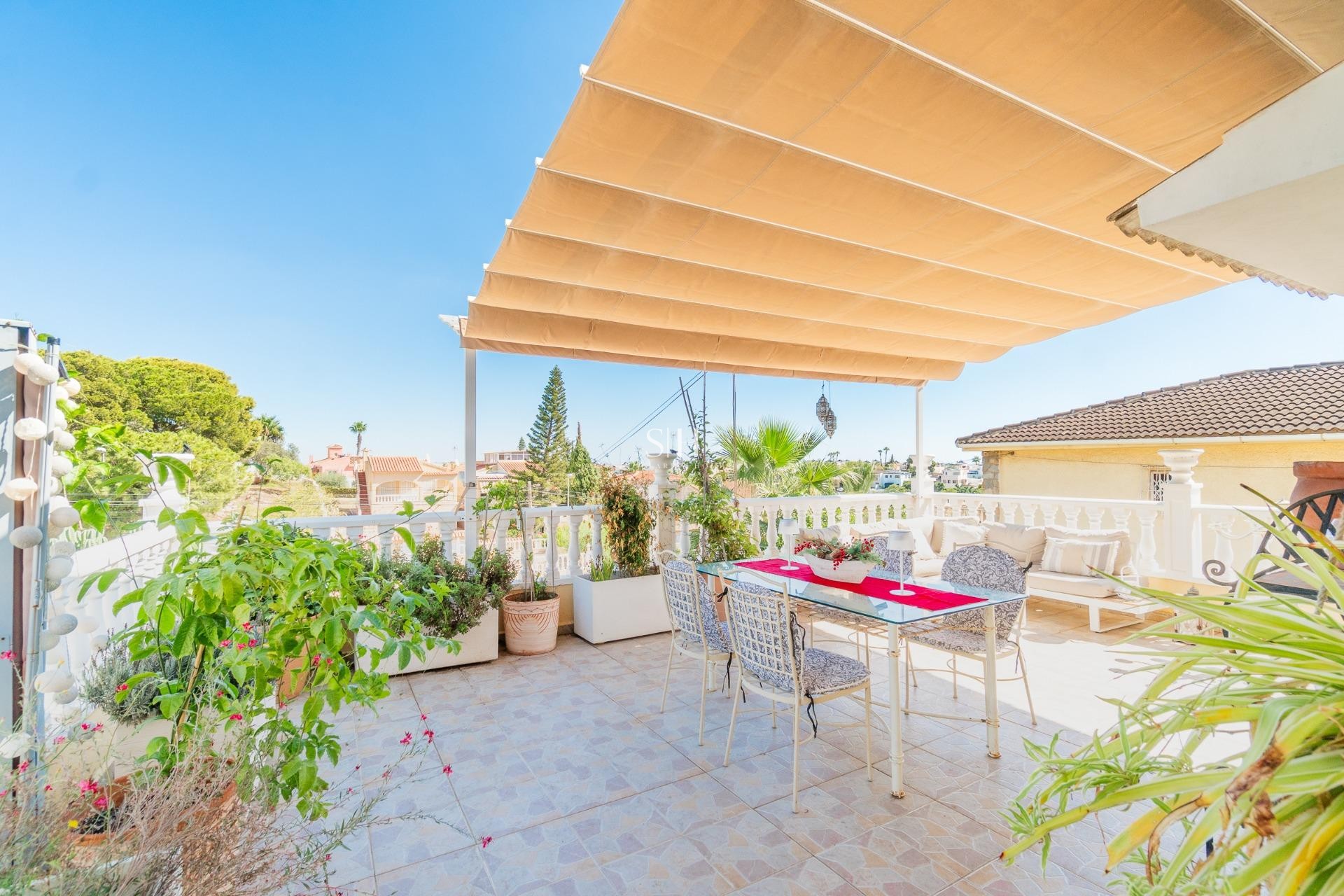 Odsprzedaż - Villa - Orihuela Costa - Los Balcones