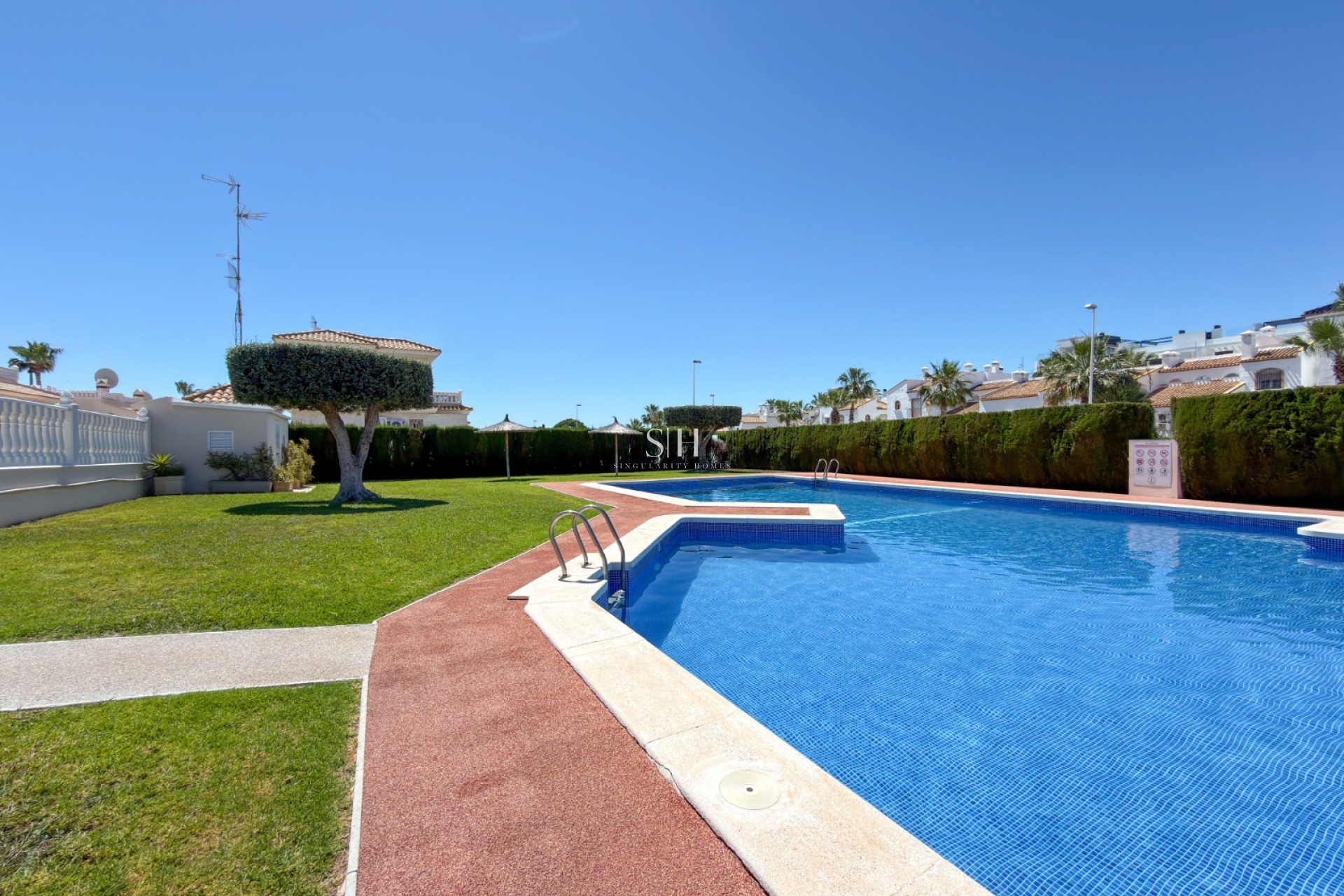 Odsprzedaż - Villa - Orihuela Costa - Los Dolses