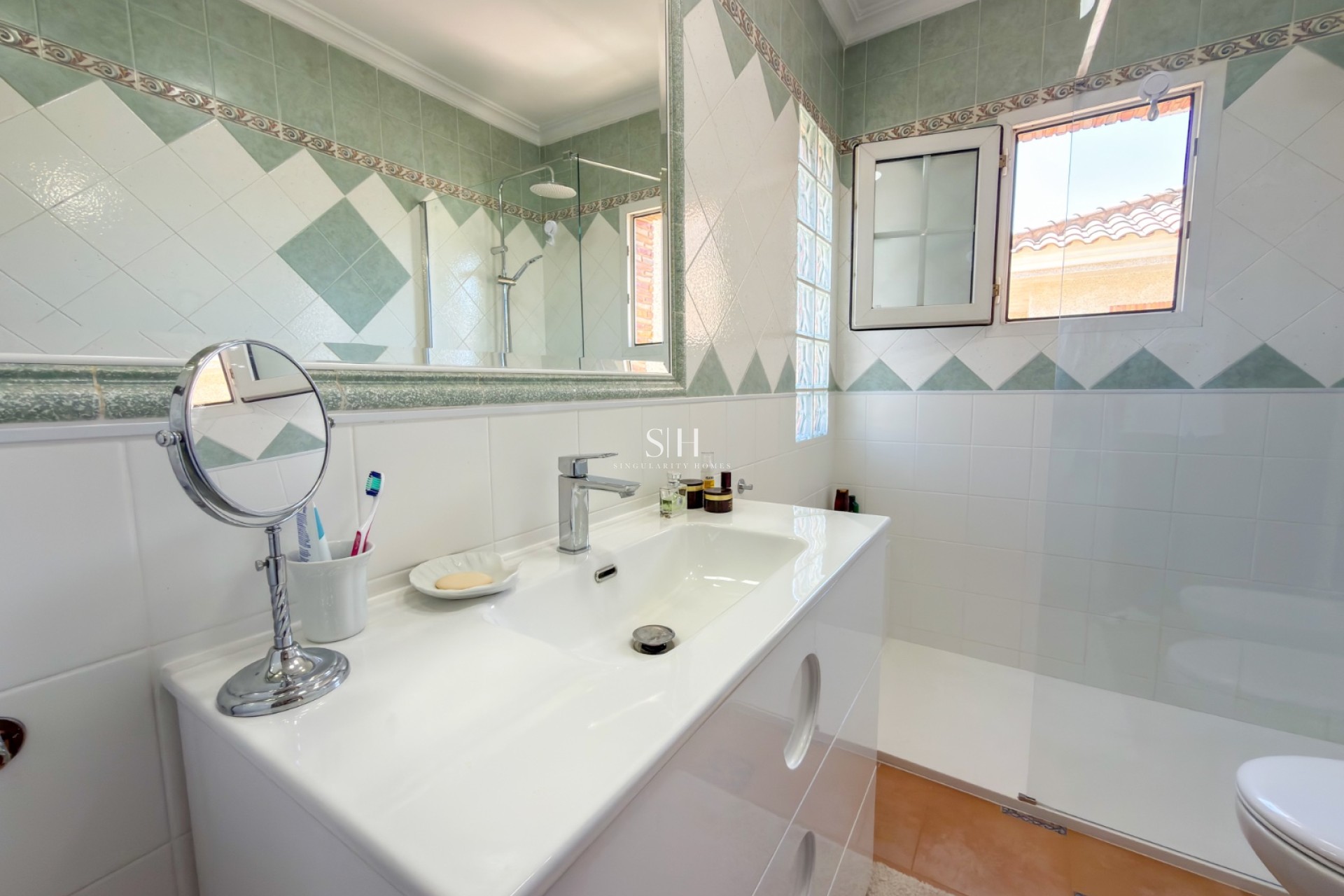 Odsprzedaż - Villa - Orihuela Costa - Los Dolses