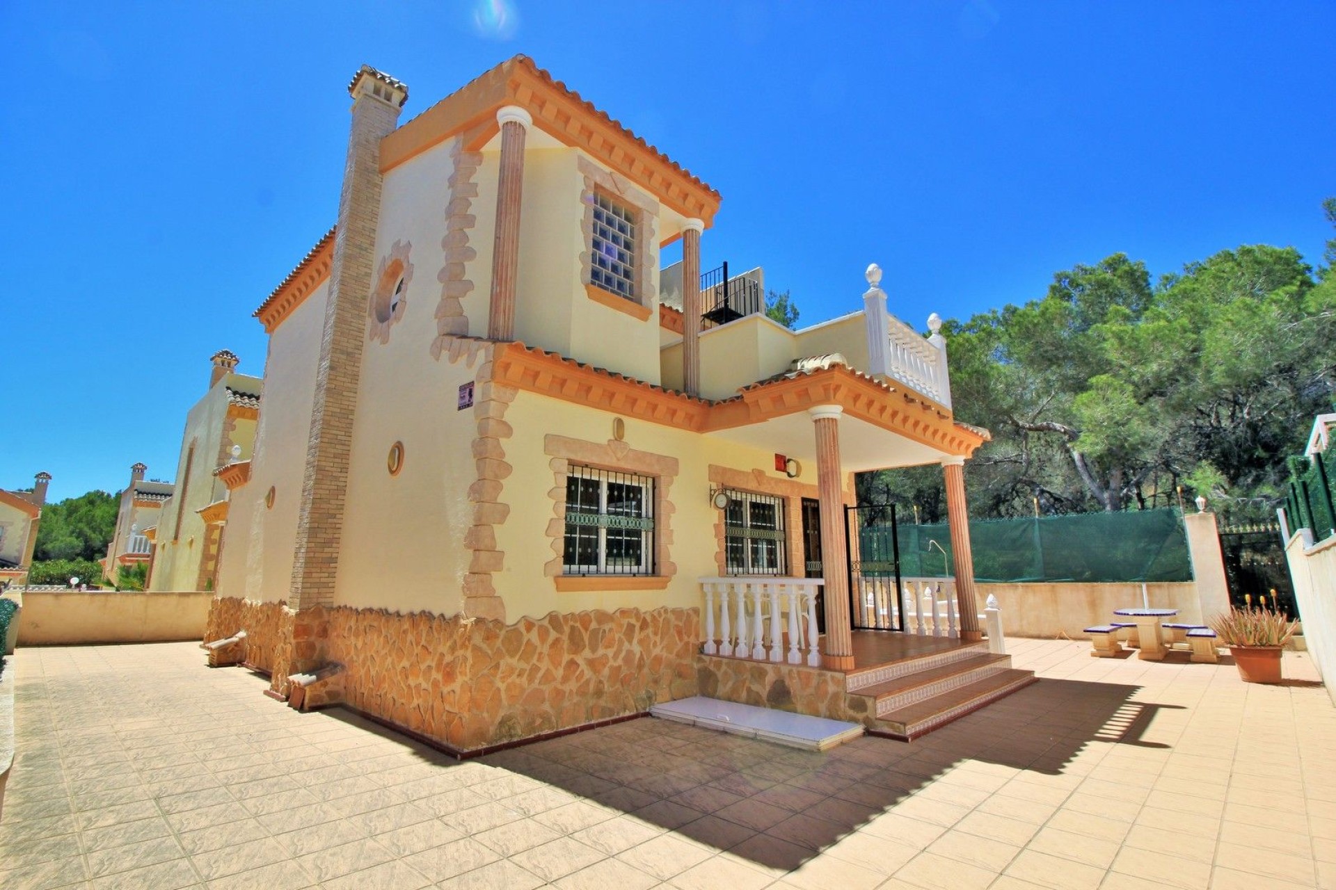 Odsprzedaż - Villa - Orihuela Costa - Los Dolses