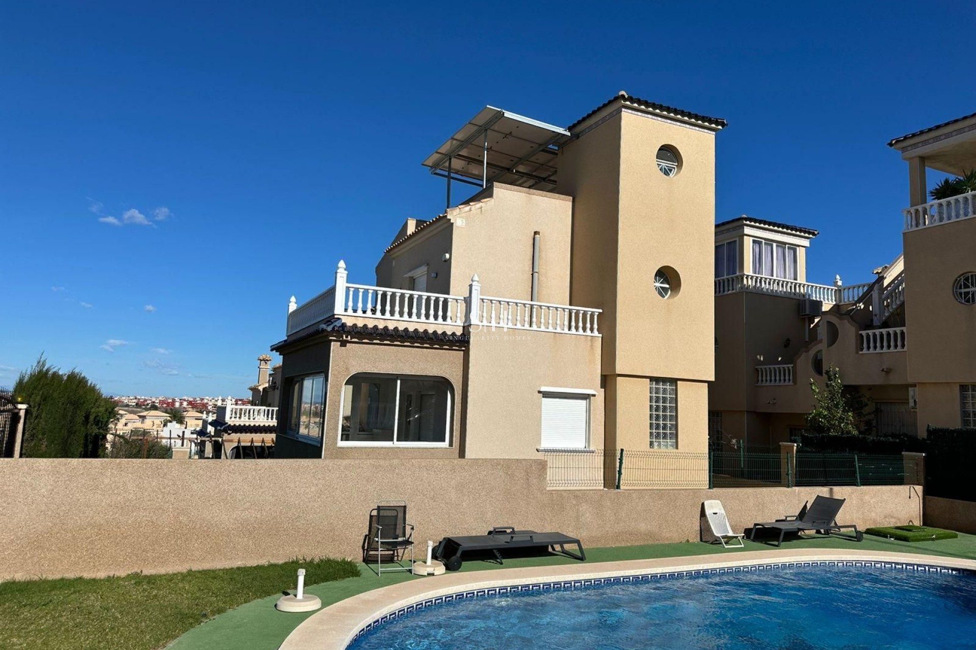 Odsprzedaż - Villa - Orihuela Costa - PAU 26