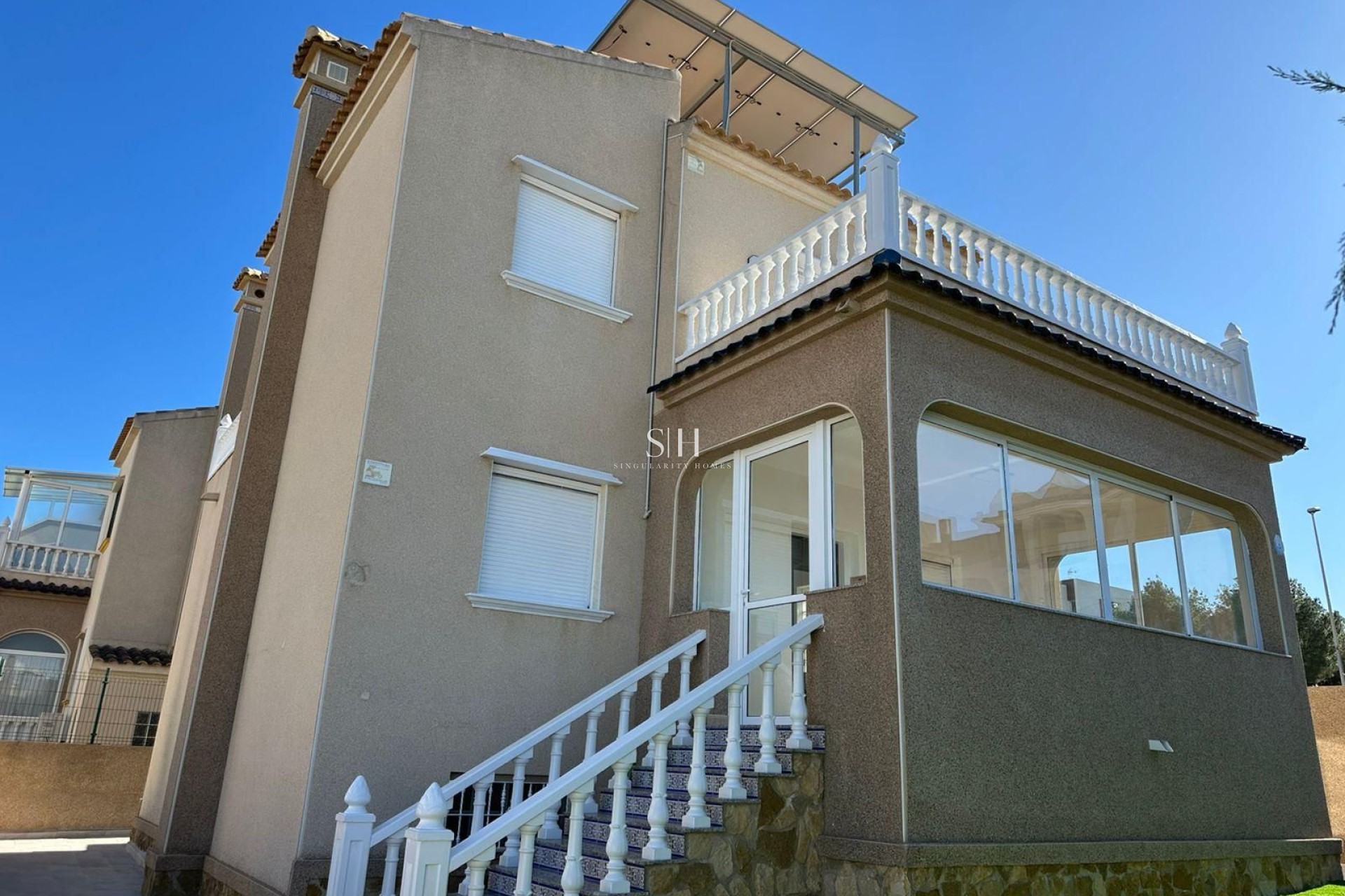 Odsprzedaż - Villa - Orihuela Costa - PAU 26