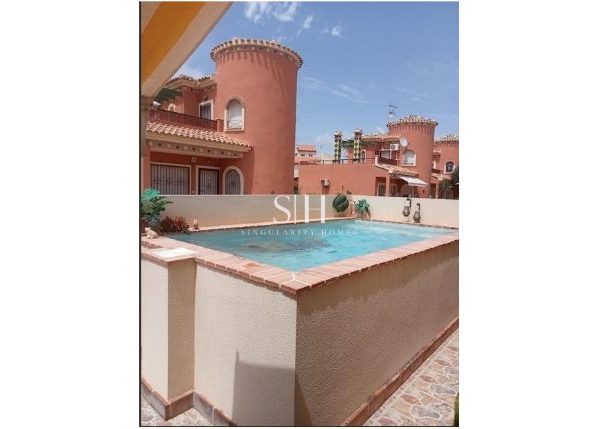 Odsprzedaż - Villa - Orihuela Costa - Playa Flamenca