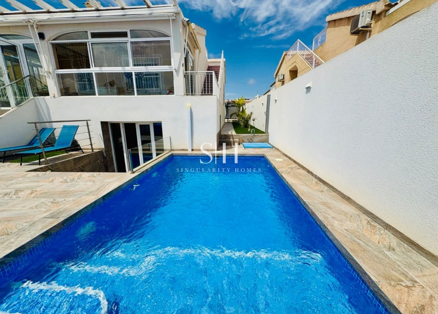 Odsprzedaż - Villa - Orihuela Costa - Playa Flamenca