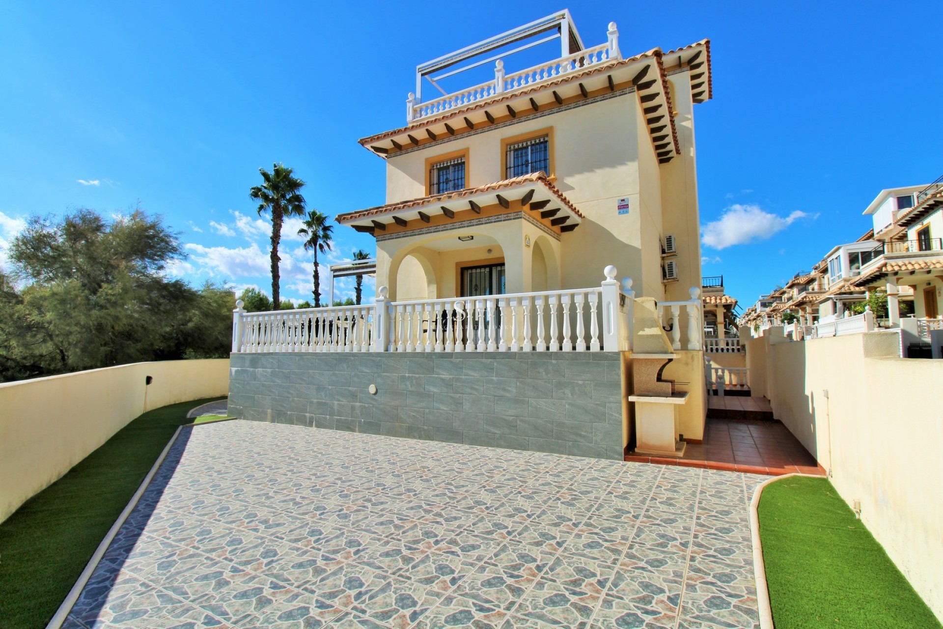 Odsprzedaż - Villa - Orihuela Costa - Playa Flamenca