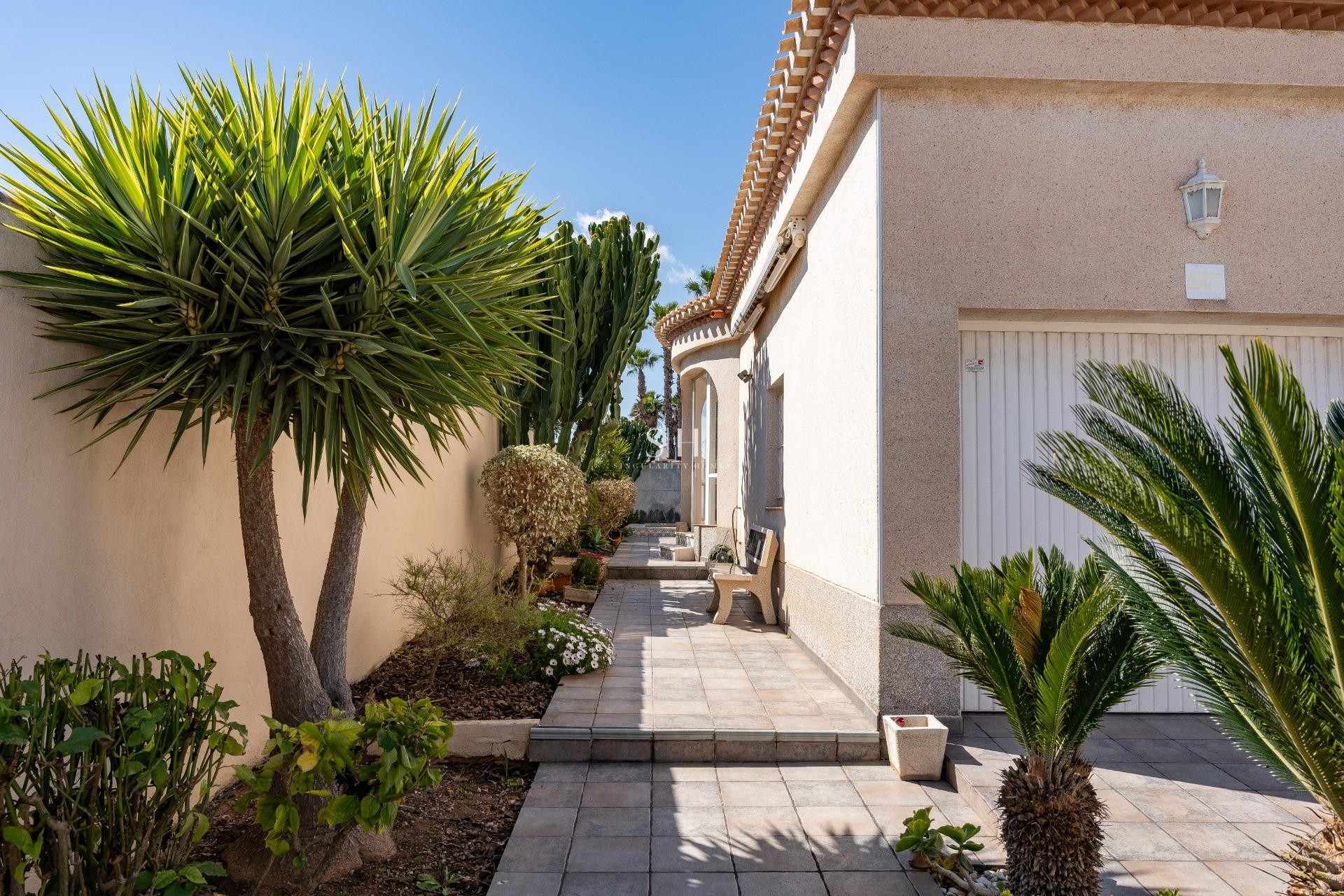 Odsprzedaż - Villa - Orihuela Costa - Playa Flamenca