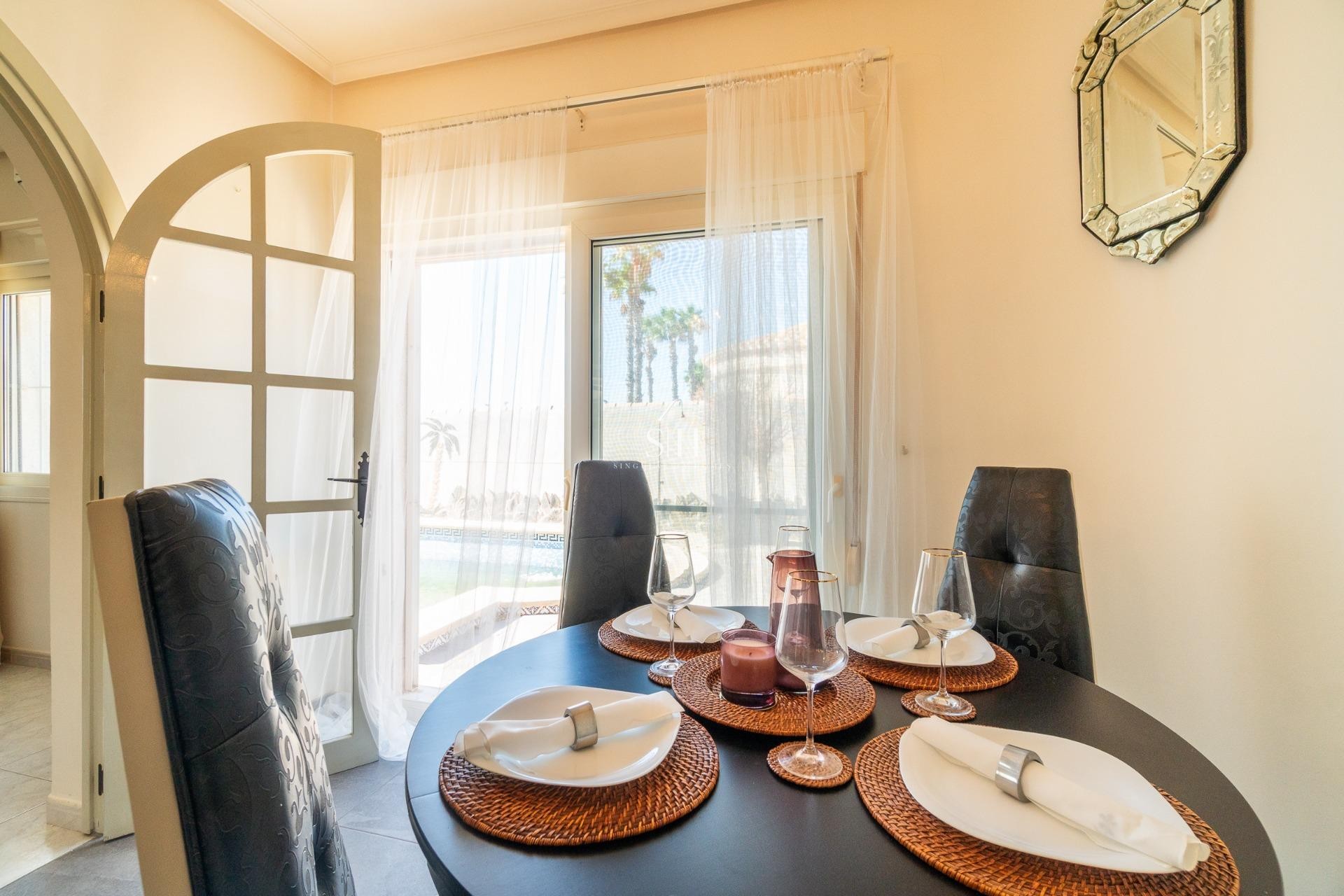 Odsprzedaż - Villa - Orihuela Costa - Playa Flamenca