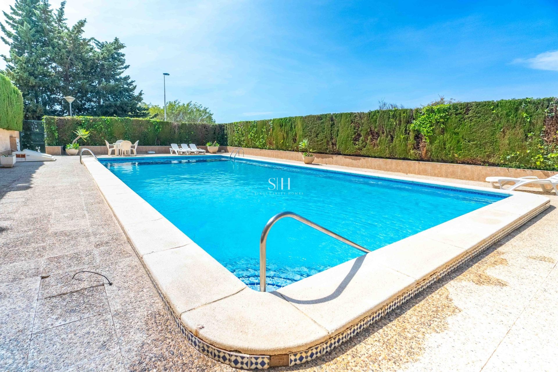 Odsprzedaż - Villa - Orihuela Costa - Punta Prima