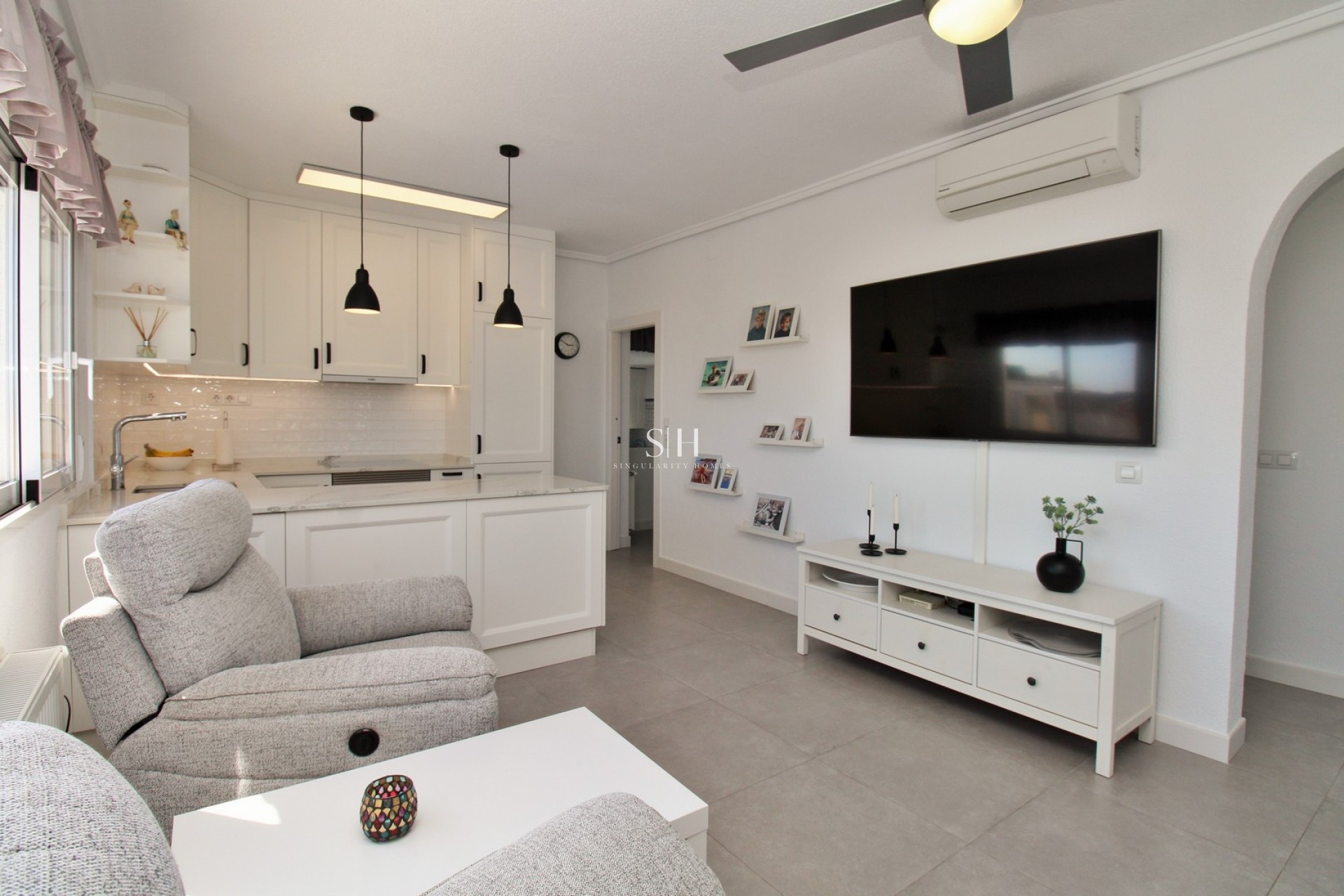 Odsprzedaż - Villa - Orihuela Costa - Villamartin