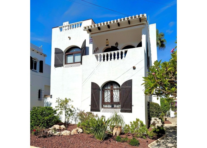 Odsprzedaż - Villa - Orihuela Costa - Villamartin