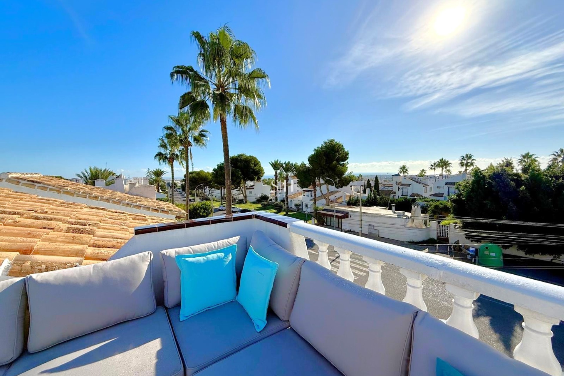 Odsprzedaż - Villa - Orihuela Costa - Villamartin