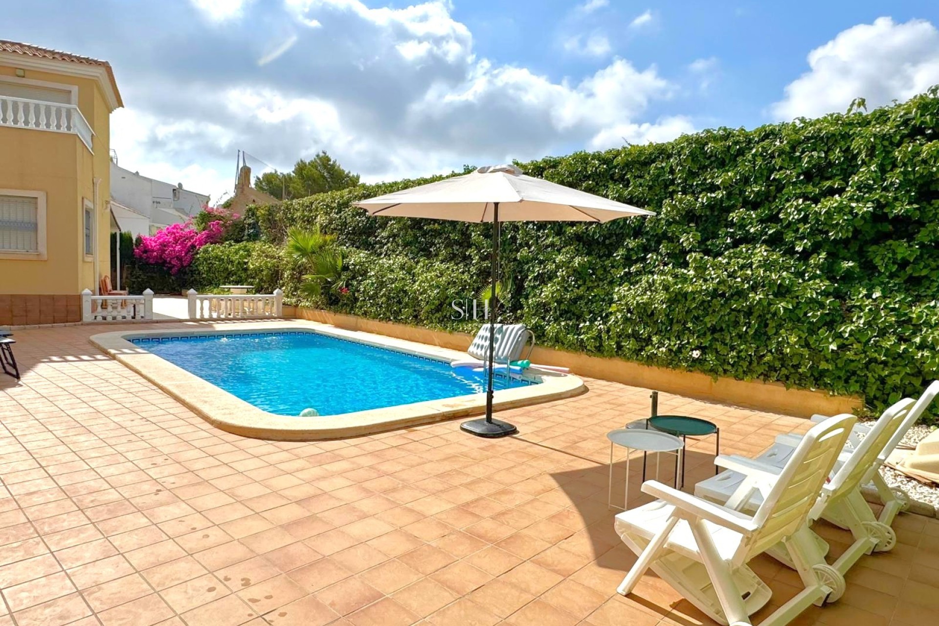 Odsprzedaż - Villa - Orihuela Costa - Villamartín