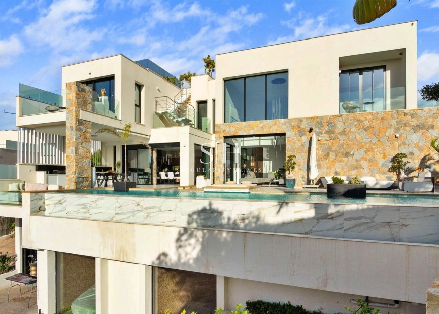 Odsprzedaż - Villa - Orihuela - Las Colinas Golf