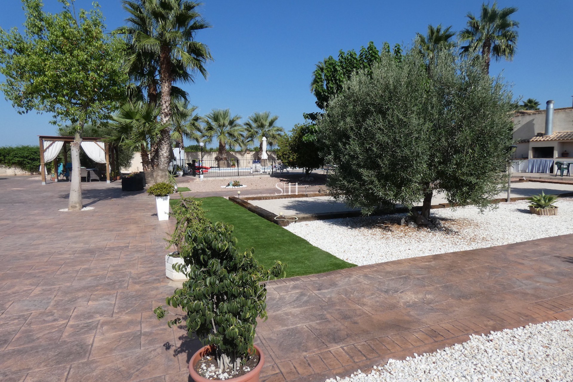 Odsprzedaż - Villa - Rafal