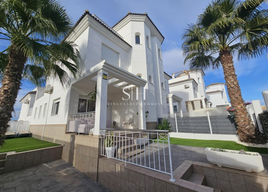 Odsprzedaż - Villa - San Fulgencio