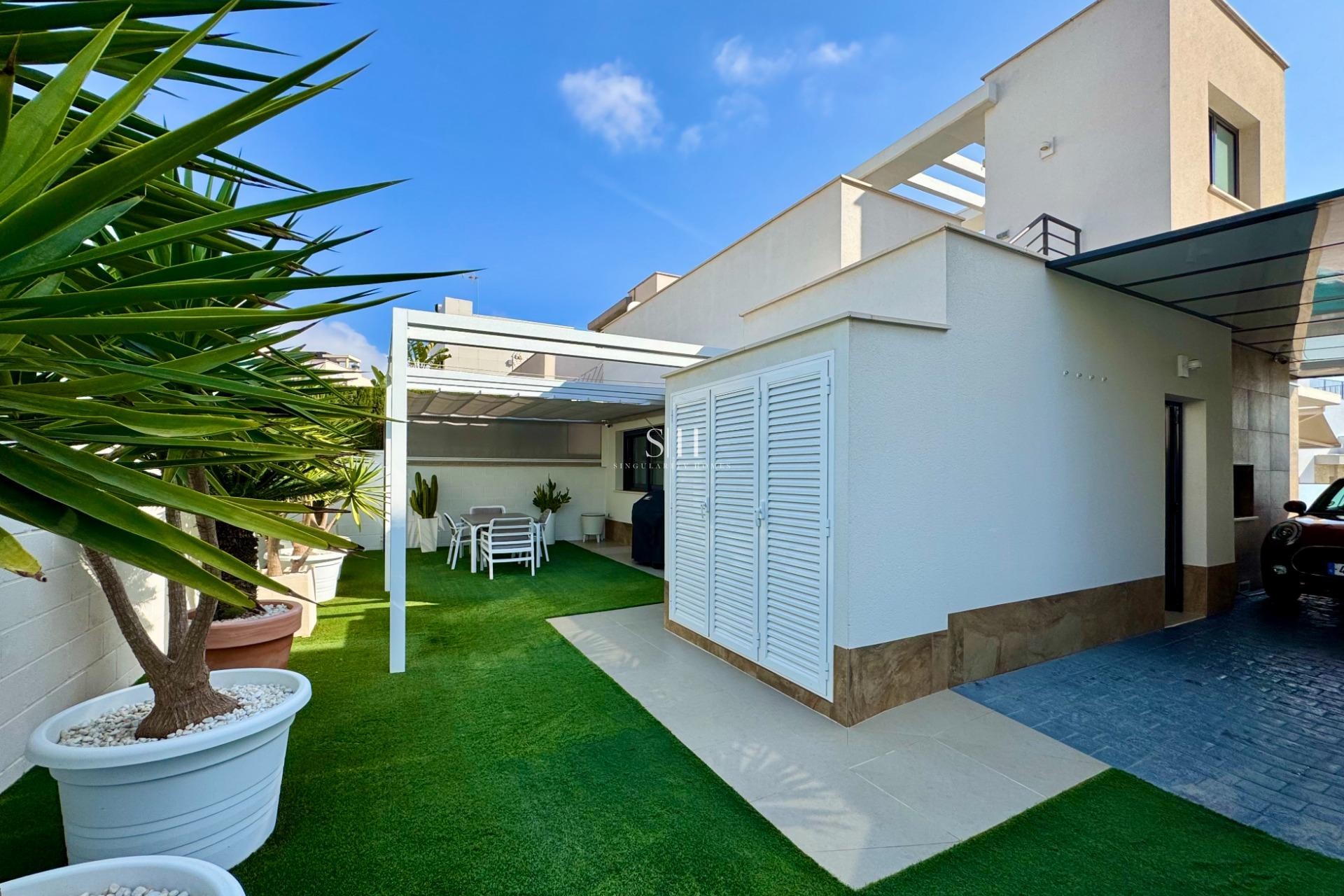 Odsprzedaż - Villa - San Miguel de Salinas - Bellavista