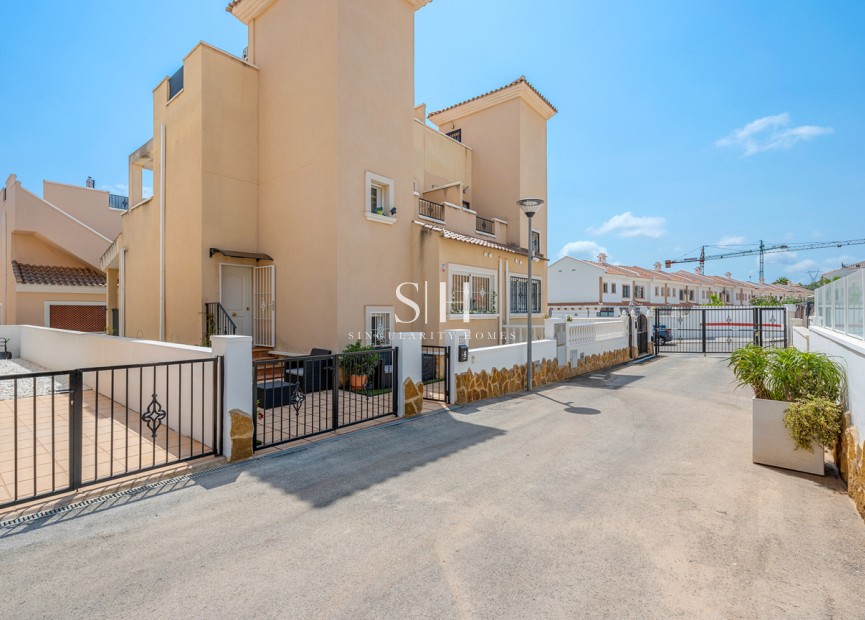 Odsprzedaż - Villa - San Miguel de Salinas - Costa Blanca