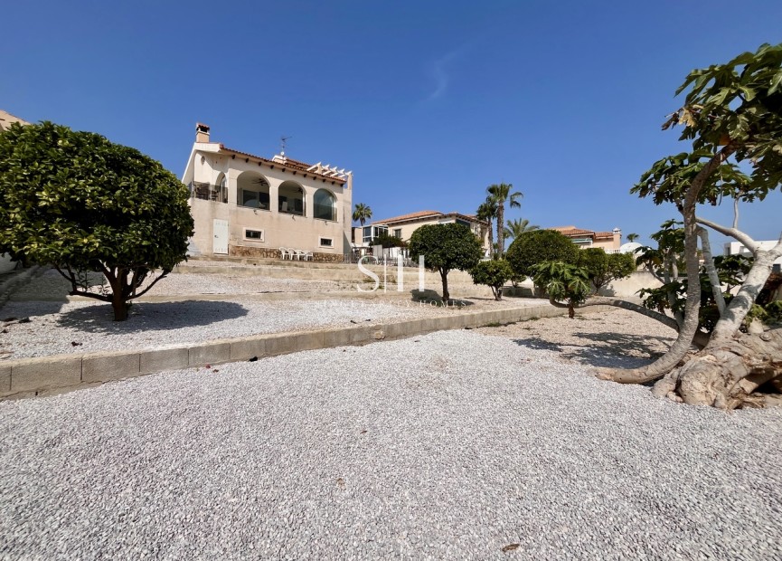 Odsprzedaż - Villa - San Miguel de Salinas - Inland