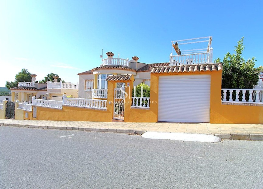 Odsprzedaż - Villa - San Miguel de Salinas - Inland