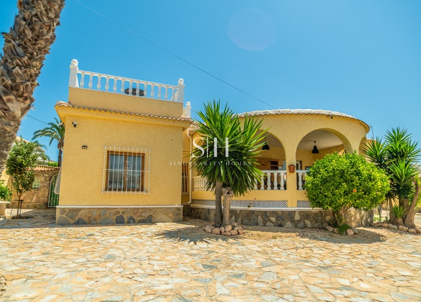 Odsprzedaż - Villa - Torrevieja - Costa Blanca