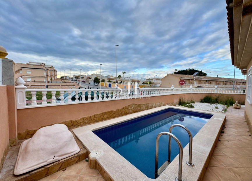 Odsprzedaż - Villa - Torrevieja - Costa Blanca