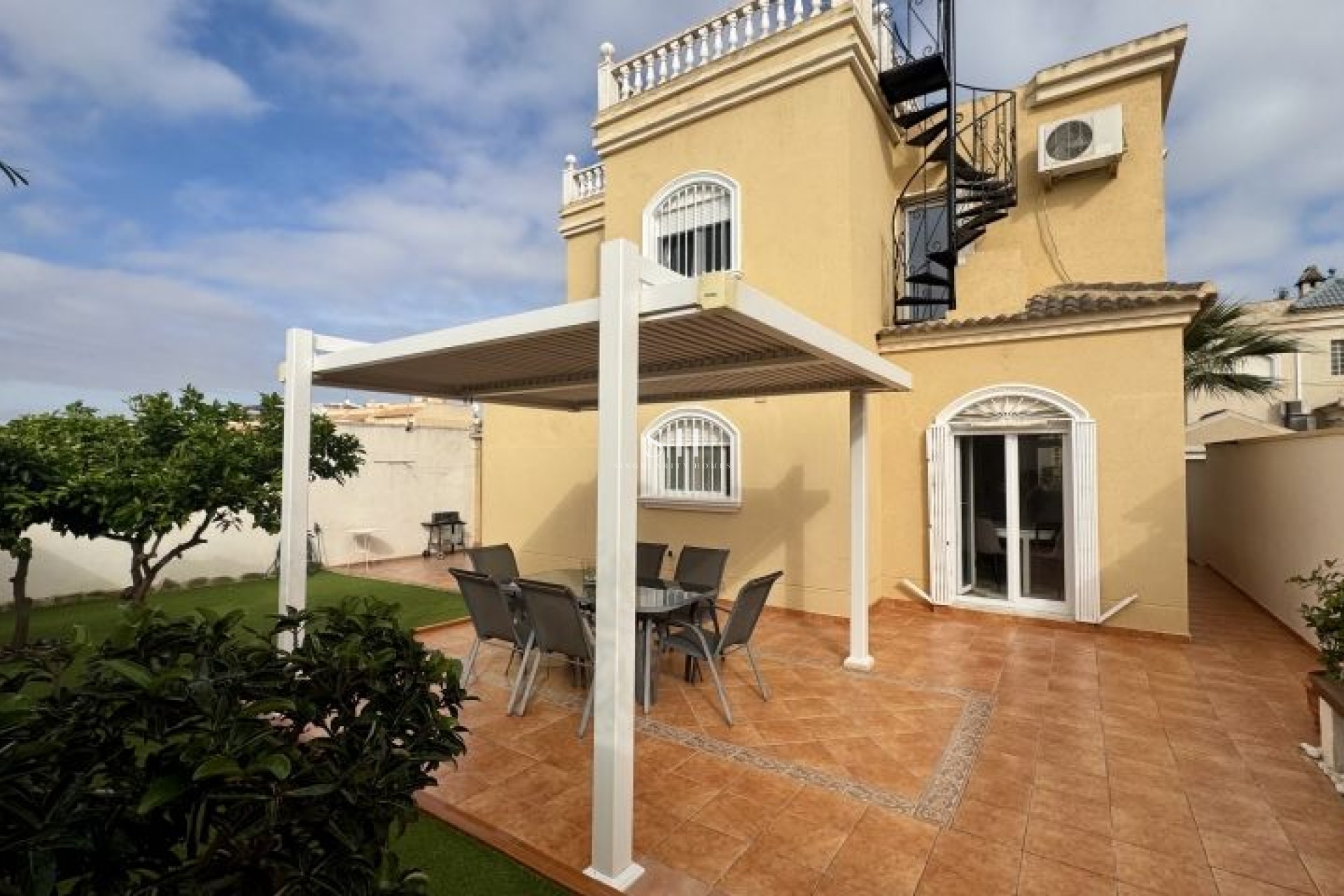Odsprzedaż - Villa - Torrevieja - Costa Blanca