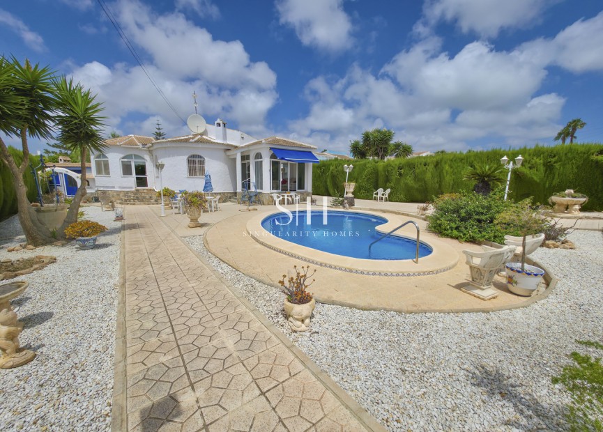 Odsprzedaż - Villa - Torrevieja - Costa Blanca