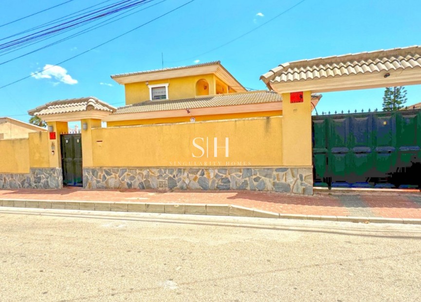 Odsprzedaż - Villa - Torrevieja - Costa Blanca
