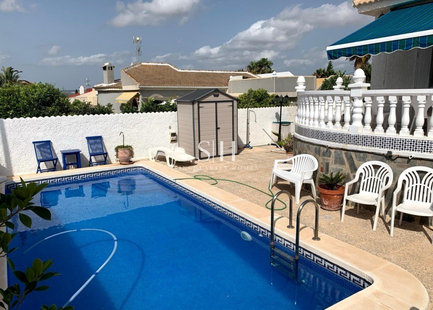 Odsprzedaż - Villa - Torrevieja - La Siesta - El Salado - Torreta