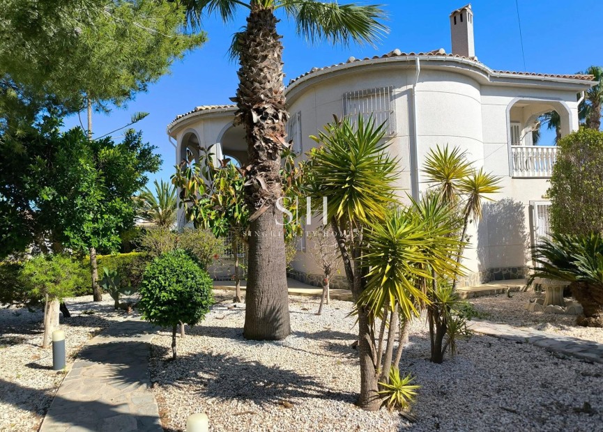 Odsprzedaż - Villa - Torrevieja - La siesta