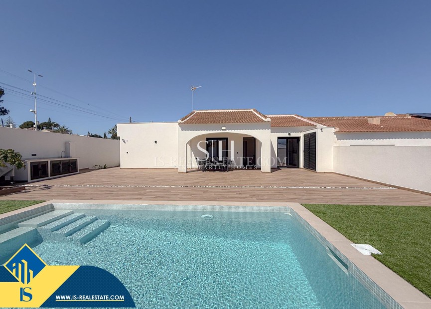 Odsprzedaż - Villa - Torrevieja - Los Balcones