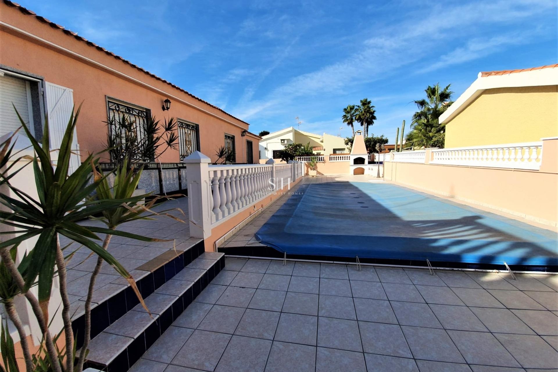 Odsprzedaż - Villa - Torrevieja - Los Frutales