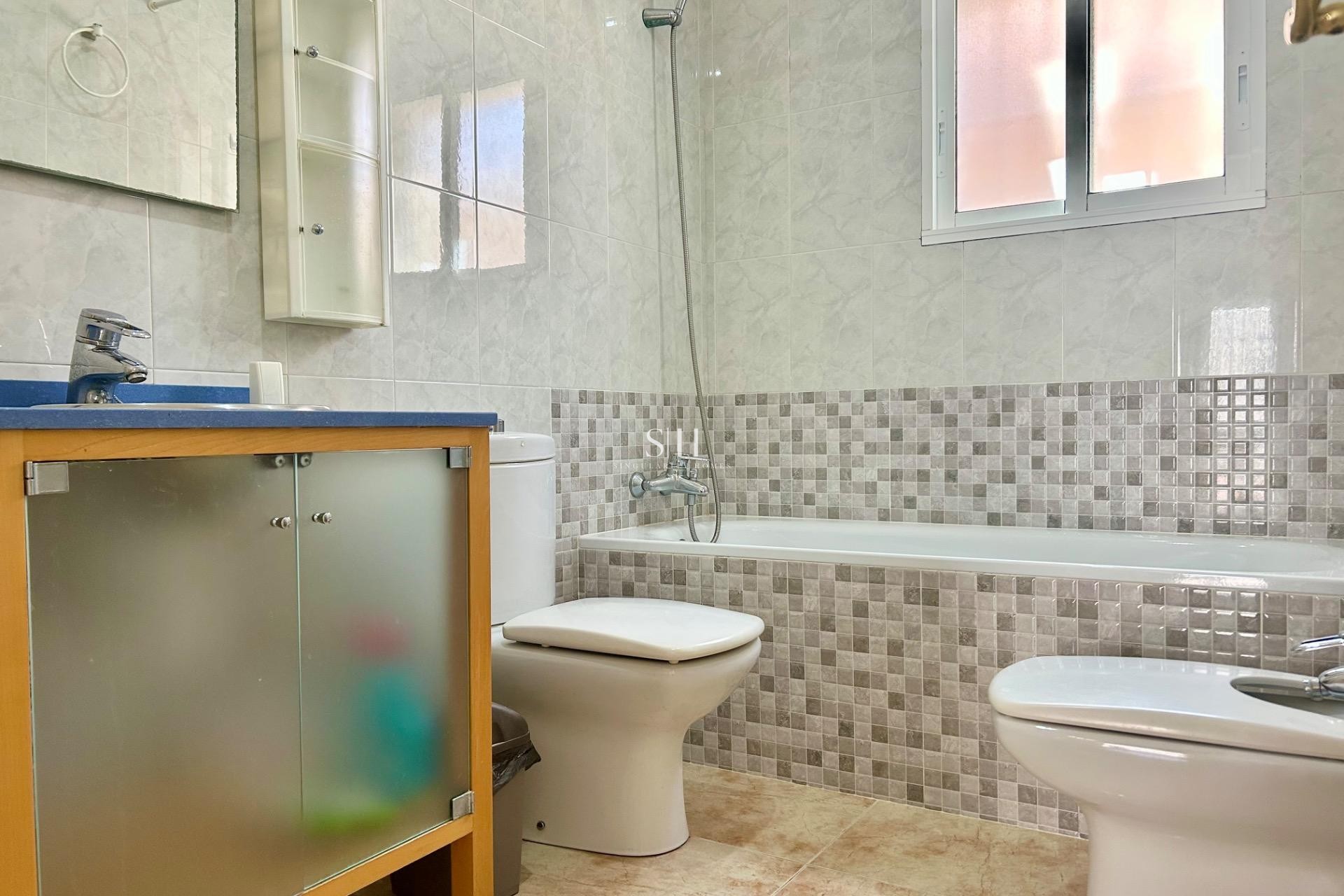 Odsprzedaż - Villa - Torrevieja - San Luis