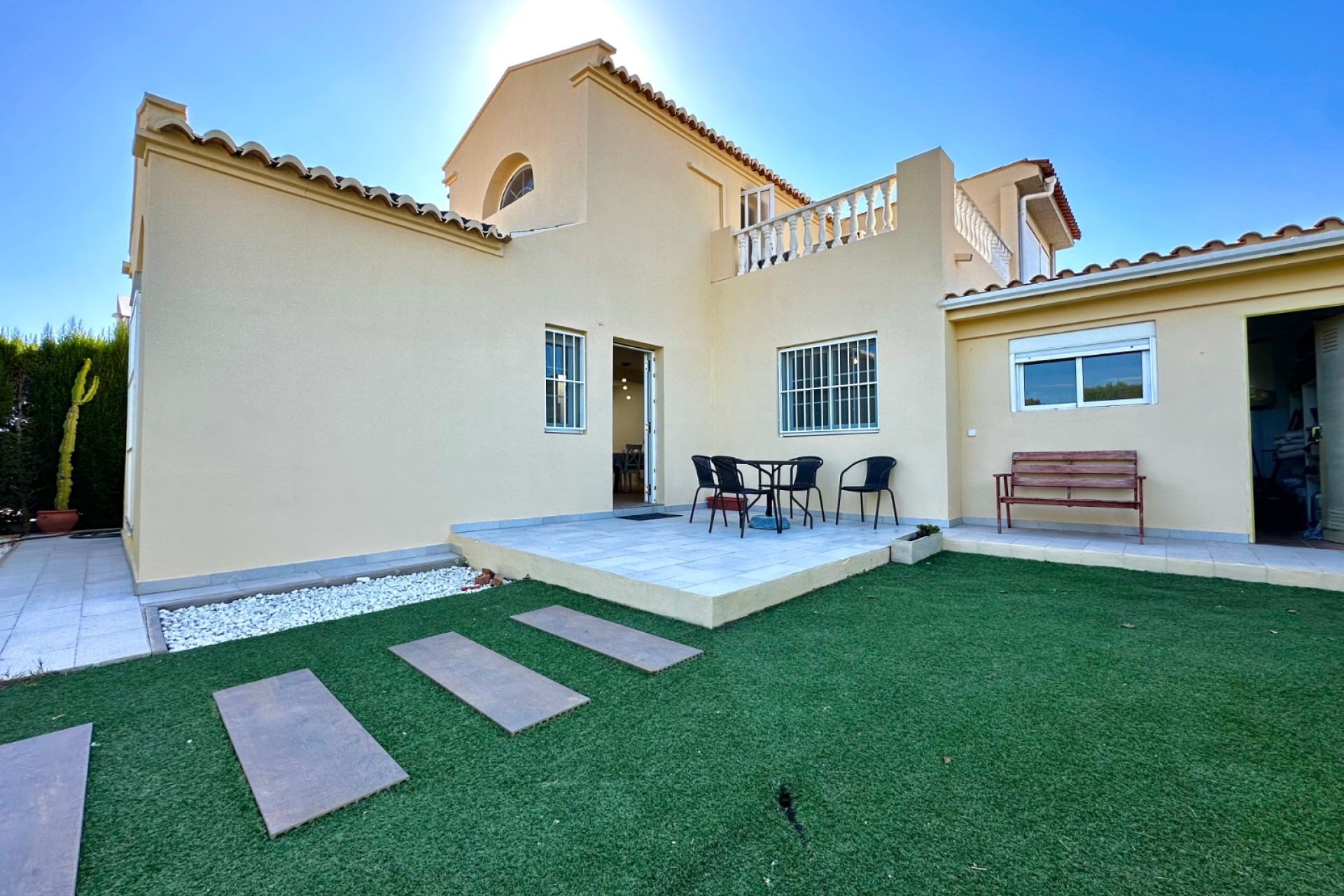 Odsprzedaż - Villa - Torrevieja - Torreta Florida