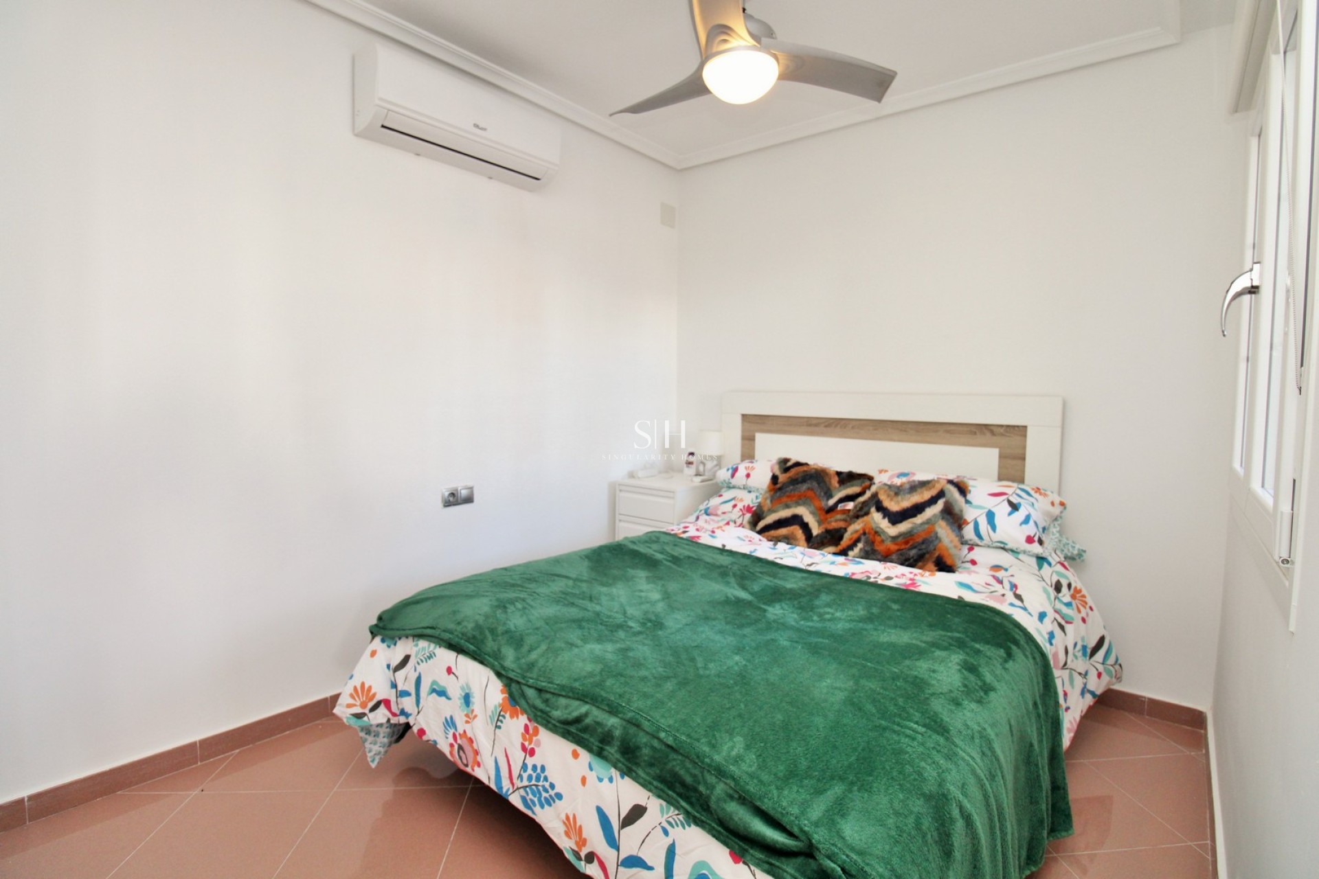 Odsprzedaż - Villa - Villamartin - Los Dolses