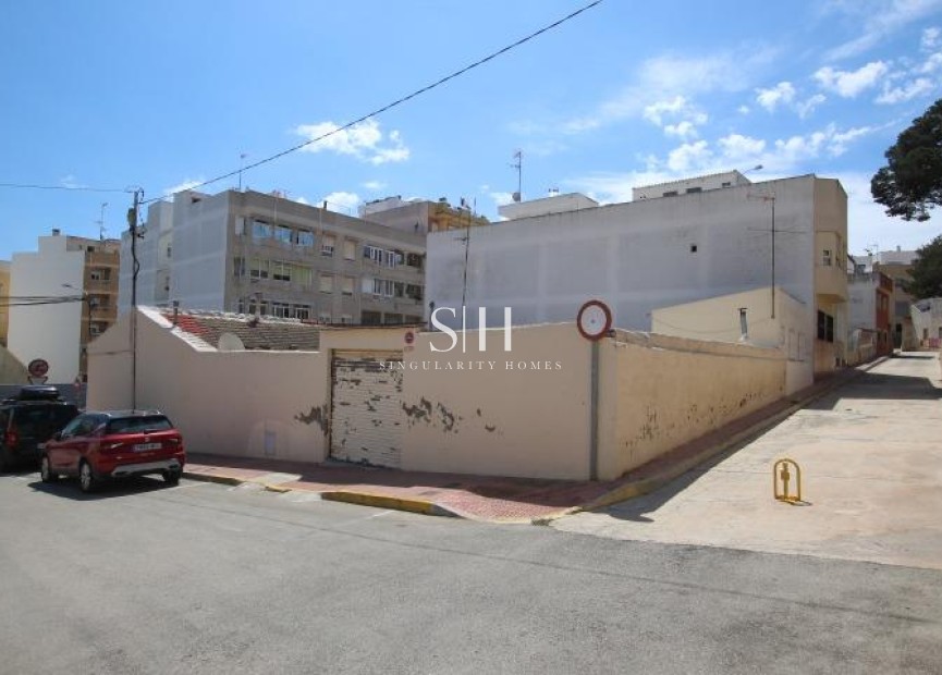 Перепродажа - Casa - Guardamar del Segura - CENTRO