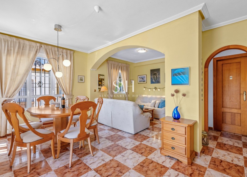 Перепродажа - Casa - Orihuela Costa - Costa Blanca