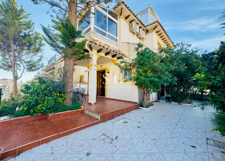 Перепродажа - Casa - Orihuela Costa - La Regia