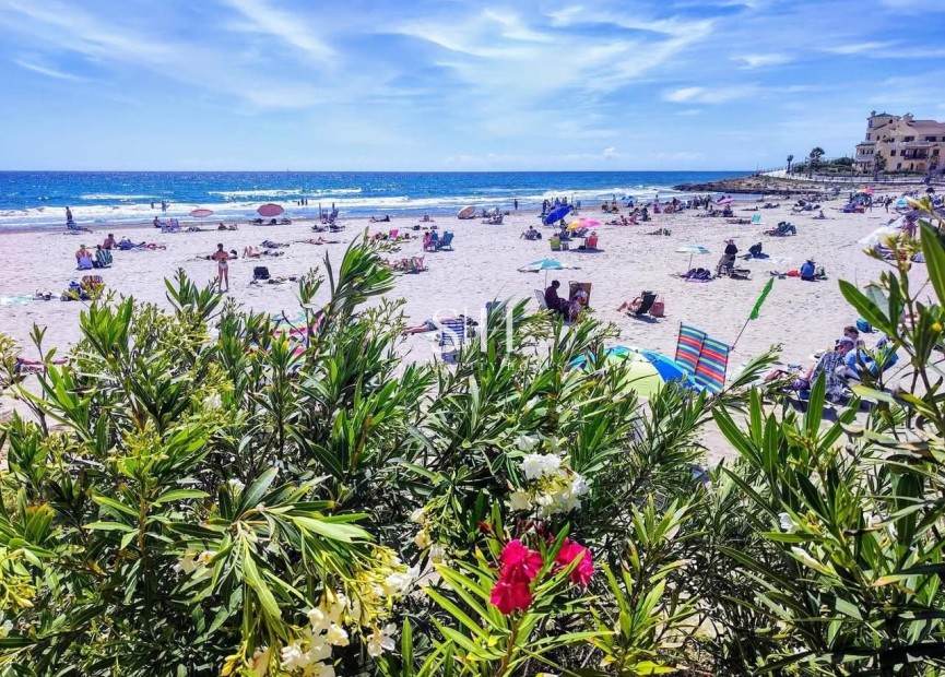 Перепродажа - Casa - Orihuela Costa - La Zenia