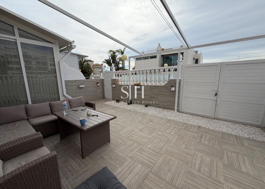 Перепродажа - Casa - Orihuela Costa - La Zenia