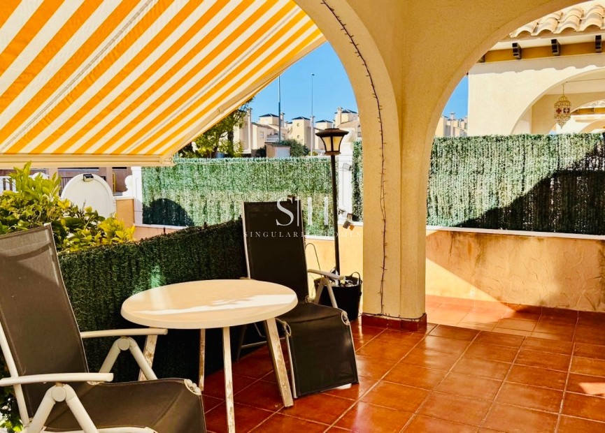 Перепродажа - Casa - Orihuela Costa - Lomas de Cabo Roig