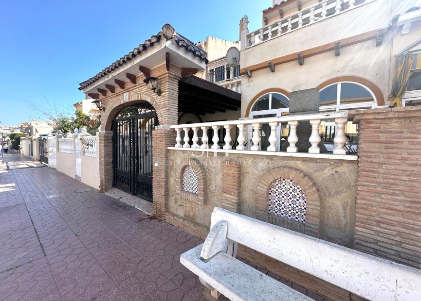 Перепродажа - Casa - Orihuela Costa - Playa Flamenca