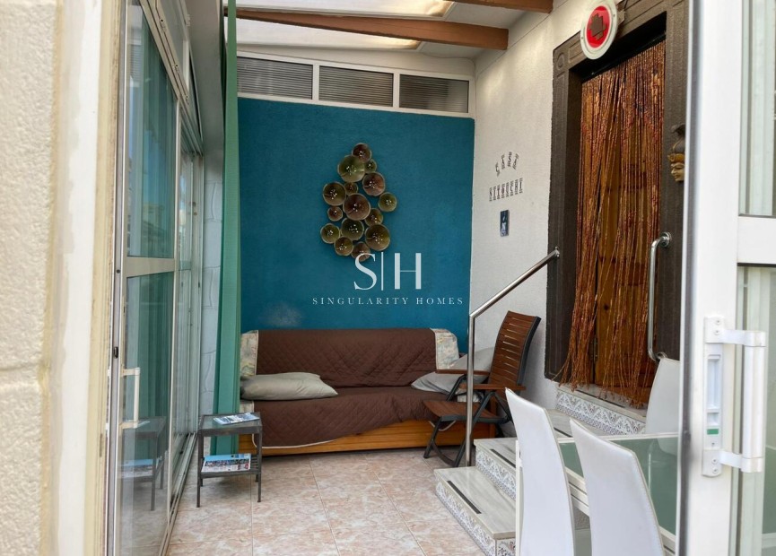 Перепродажа - Casa - Orihuela Costa - Punta Prima