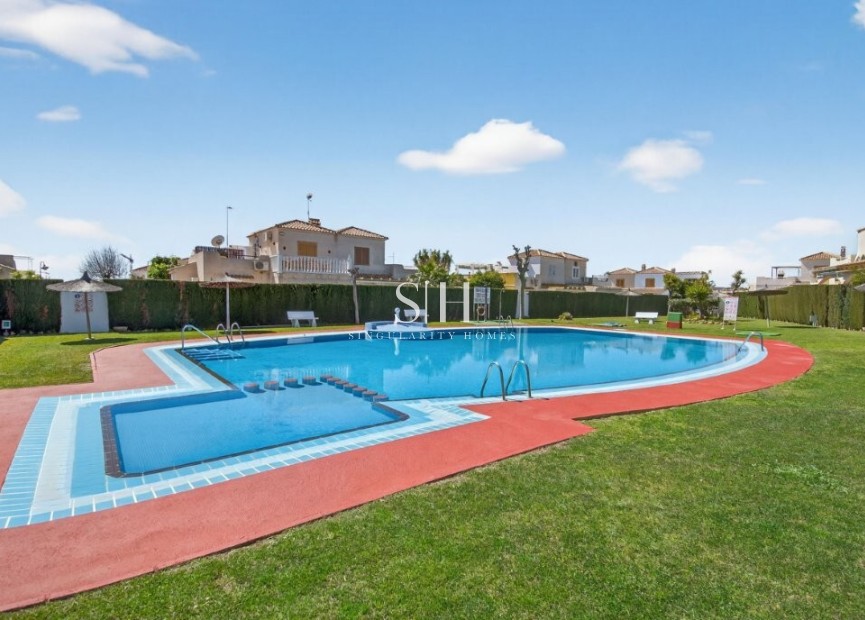 Перепродажа - Casa - Orihuela Costa - Serena III