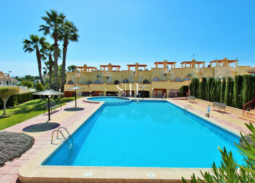 Перепродажа - Casa - Orihuela Costa - Villamartin