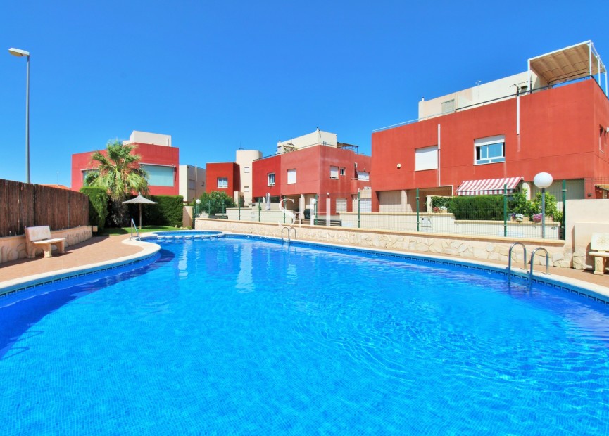 Перепродажа - Casa - Orihuela Costa - Villamartin