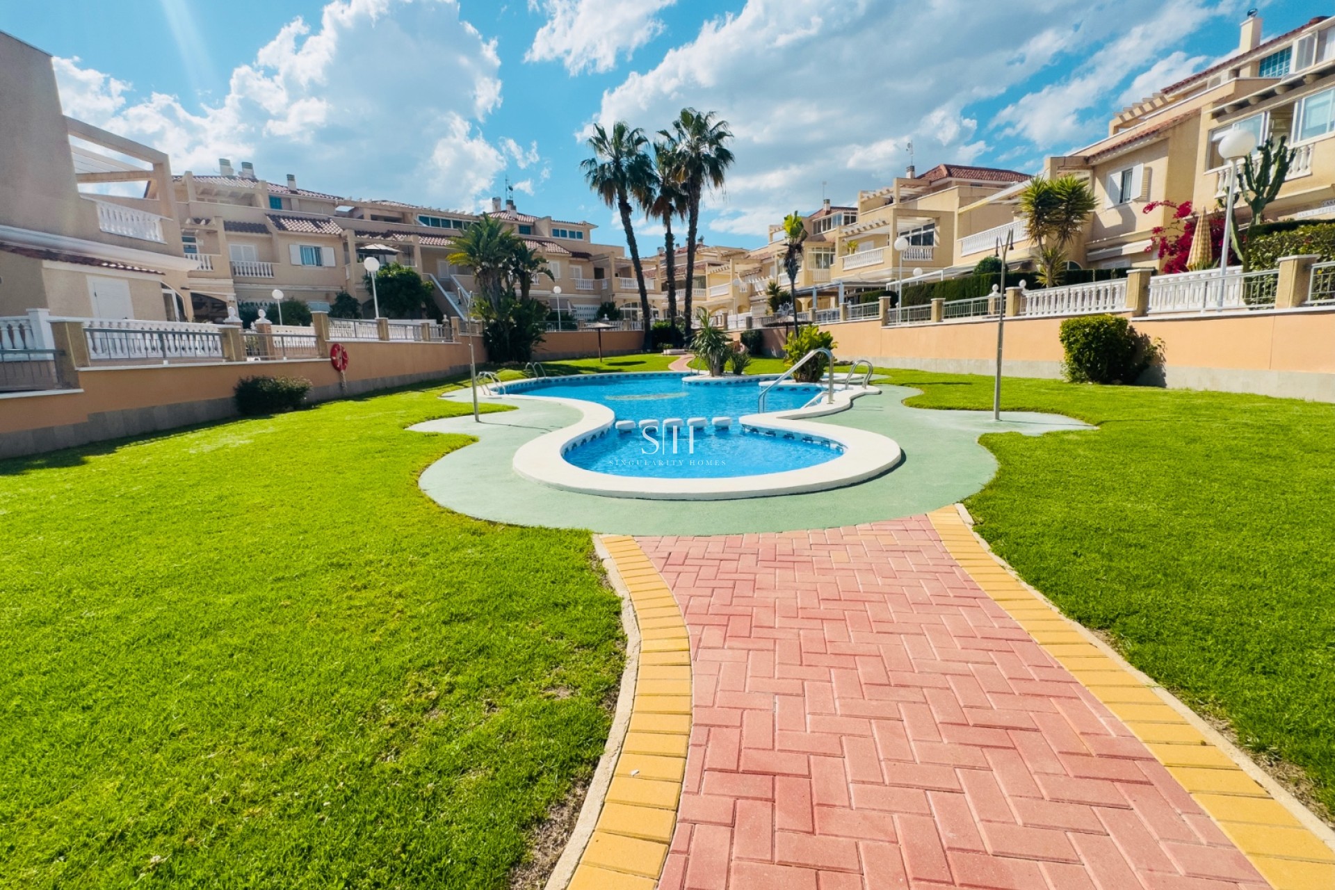 Перепродажа - Casa - Orihuela Costa